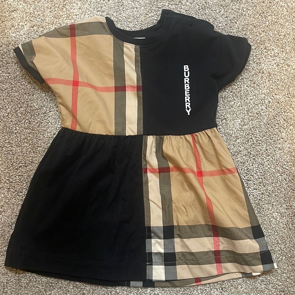N2 ELENA CHECK SS DRESS WCOLOR BLOCK C  
 Burberry BLACK 18 MONTHS